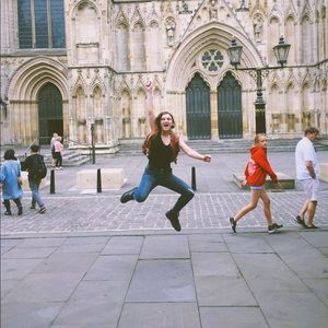 Meet your Posher, Emmarae